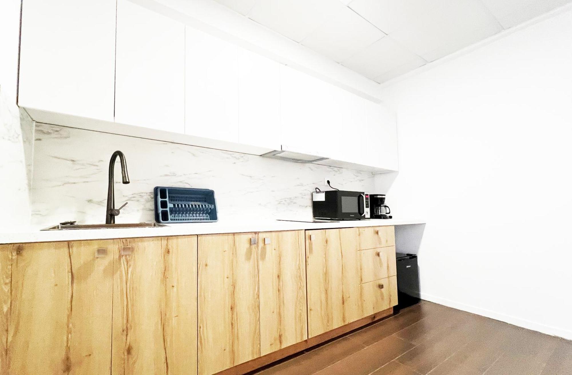 Anhome K11 Serviced Apartments Афины Экстерьер фото